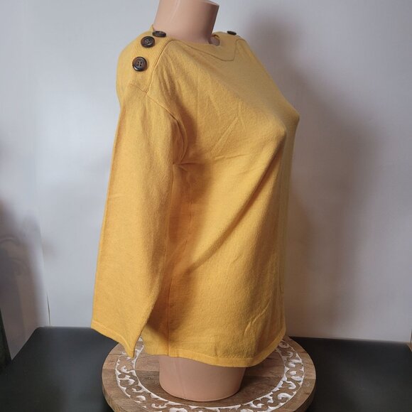 Carolyn Taylor Yellow Button Detail 3/4 Sleeve Knit Top - Picture 10 of 12